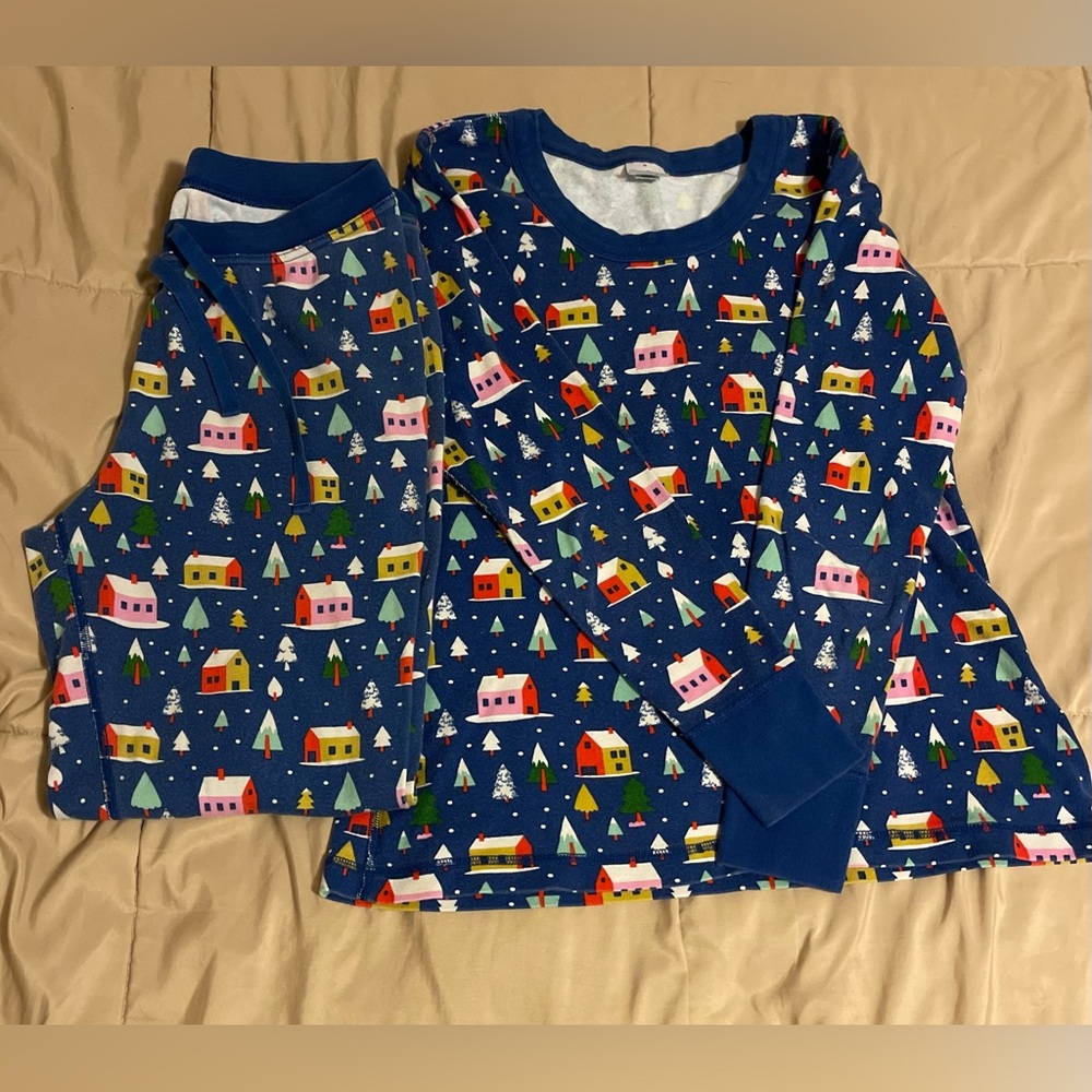 Hanna Andersson Blue and White Winter Scene Shirt